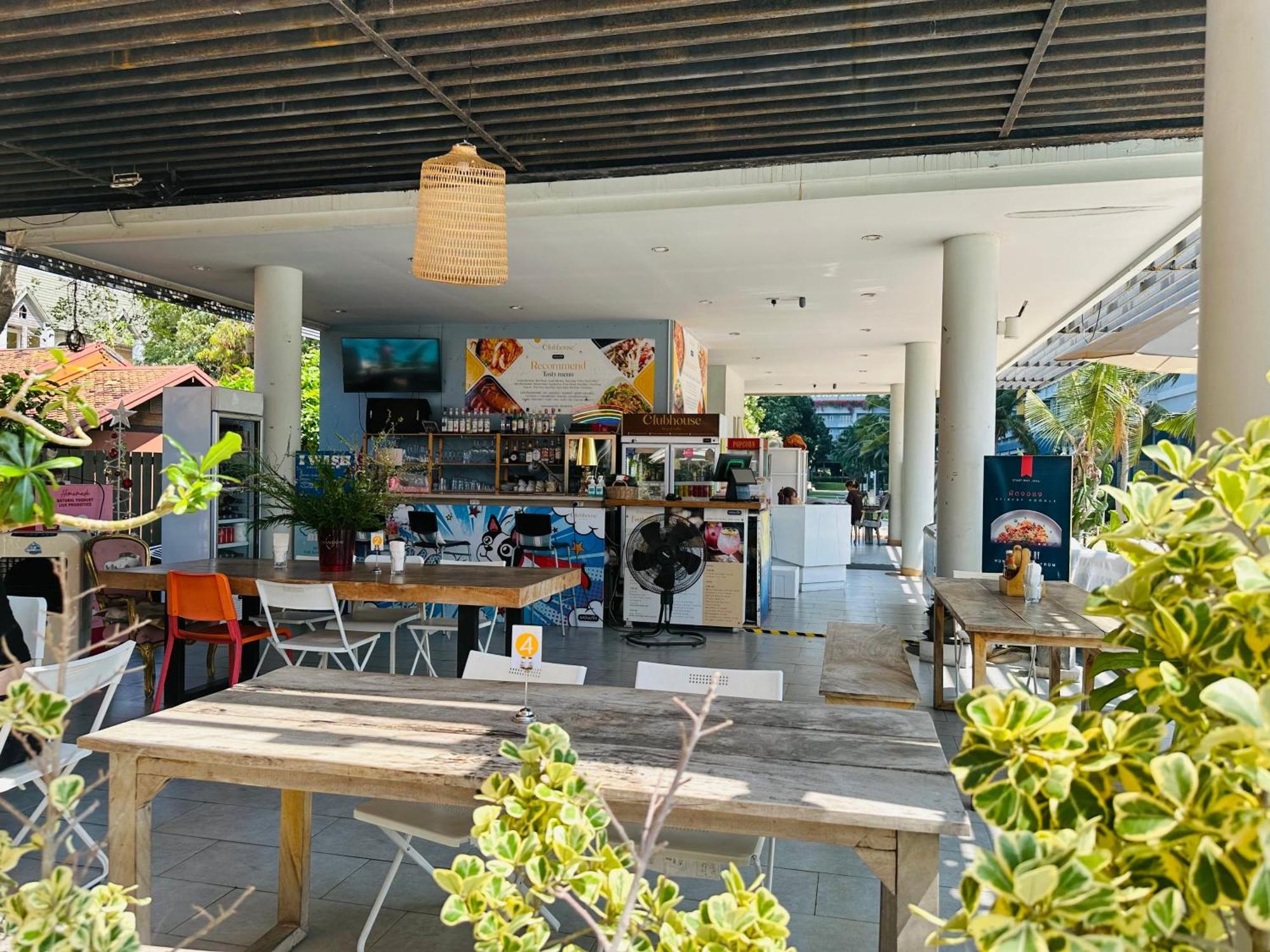 Seaview Beach Room Lumpini-Pool And Gym Face To Ocean Джомтьен Экстерьер фото