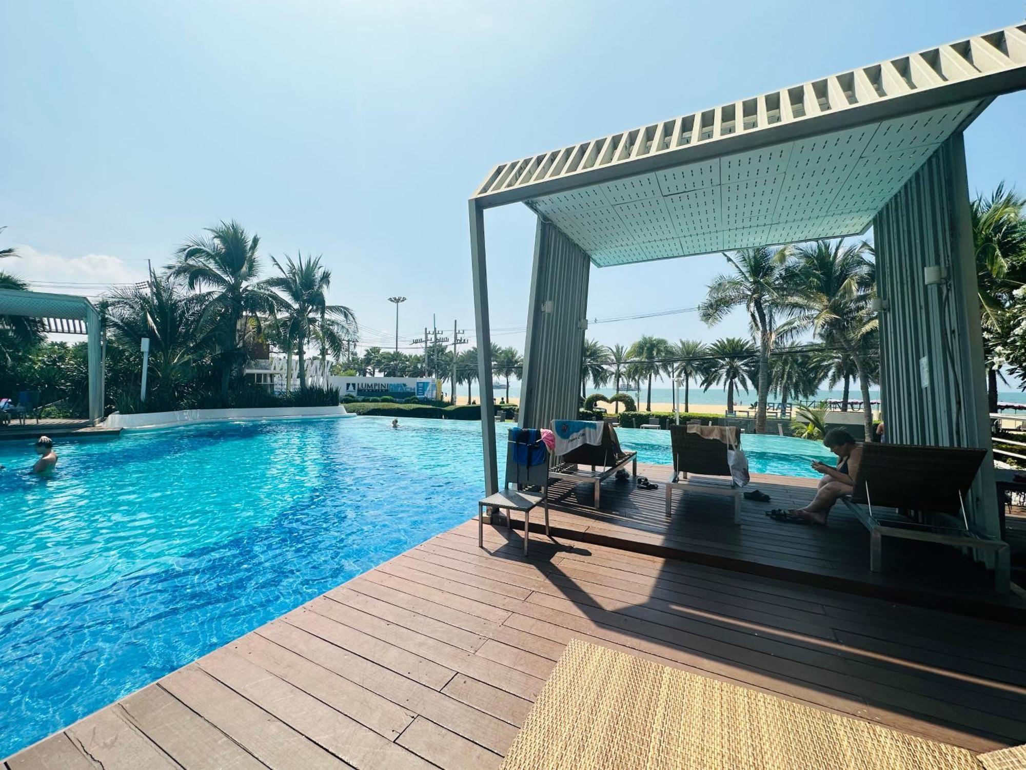 Seaview Beach Room Lumpini-Pool And Gym Face To Ocean Джомтьен Экстерьер фото