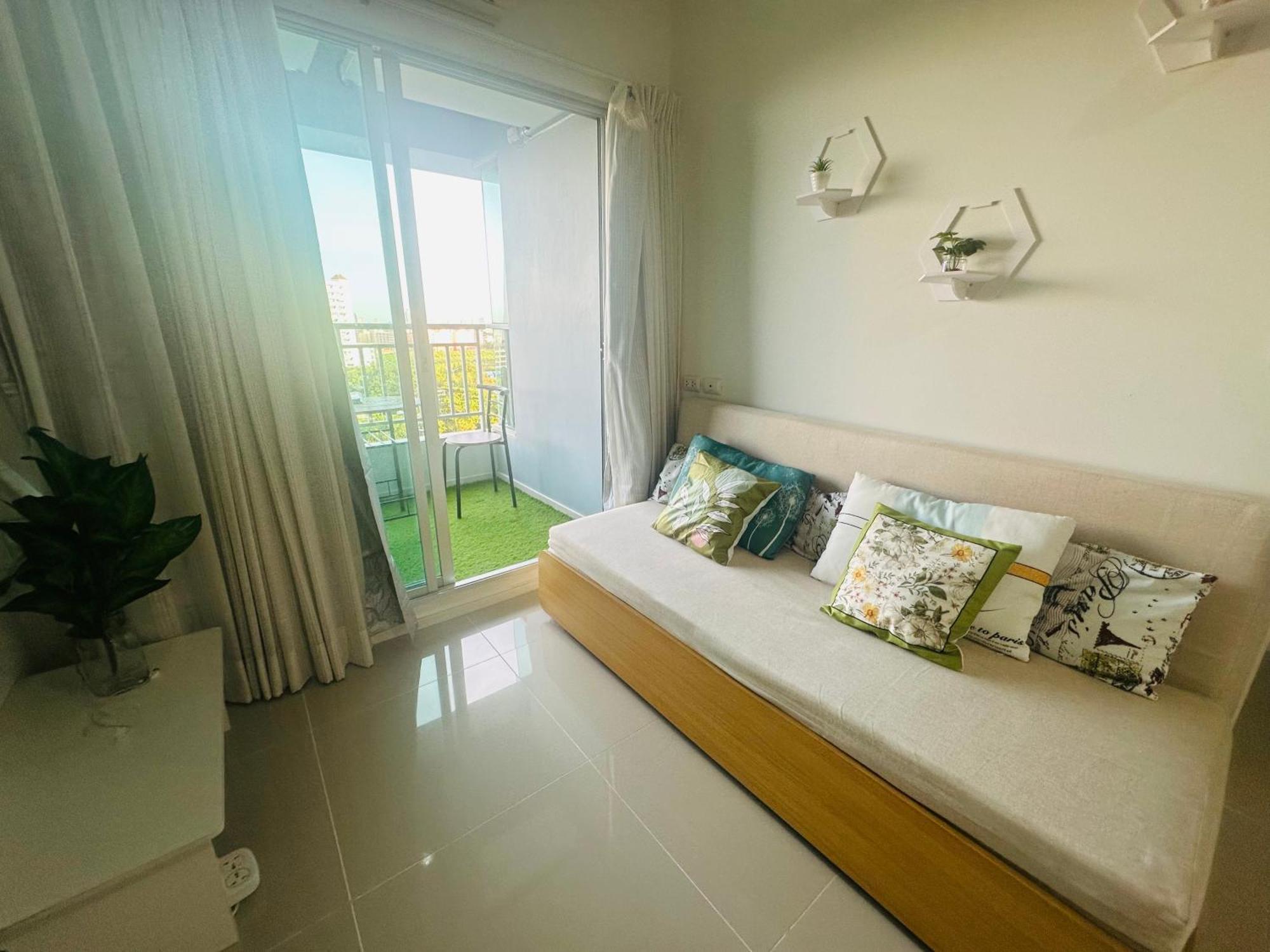 Seaview Beach Room Lumpini-Pool And Gym Face To Ocean Джомтьен Экстерьер фото